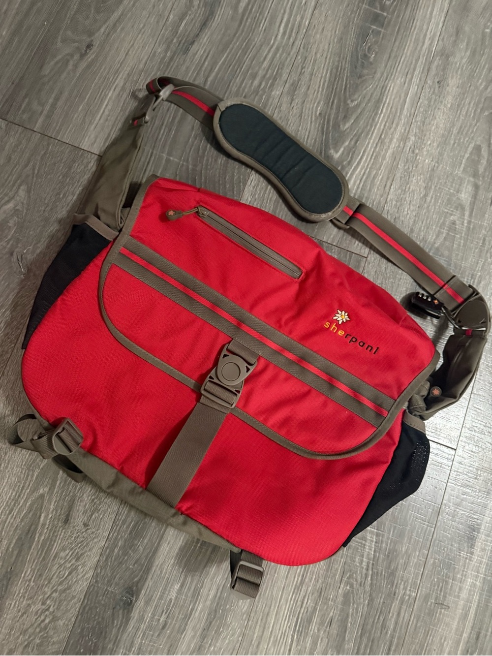 Sherpani Red and Brown Messenger Bag great gym, or diaper bag